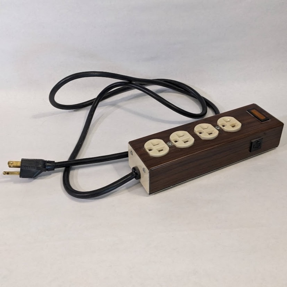Vintage Electrolert PS240A Wood Grain Power Strip 4 Outlet Extender 5ft Cord